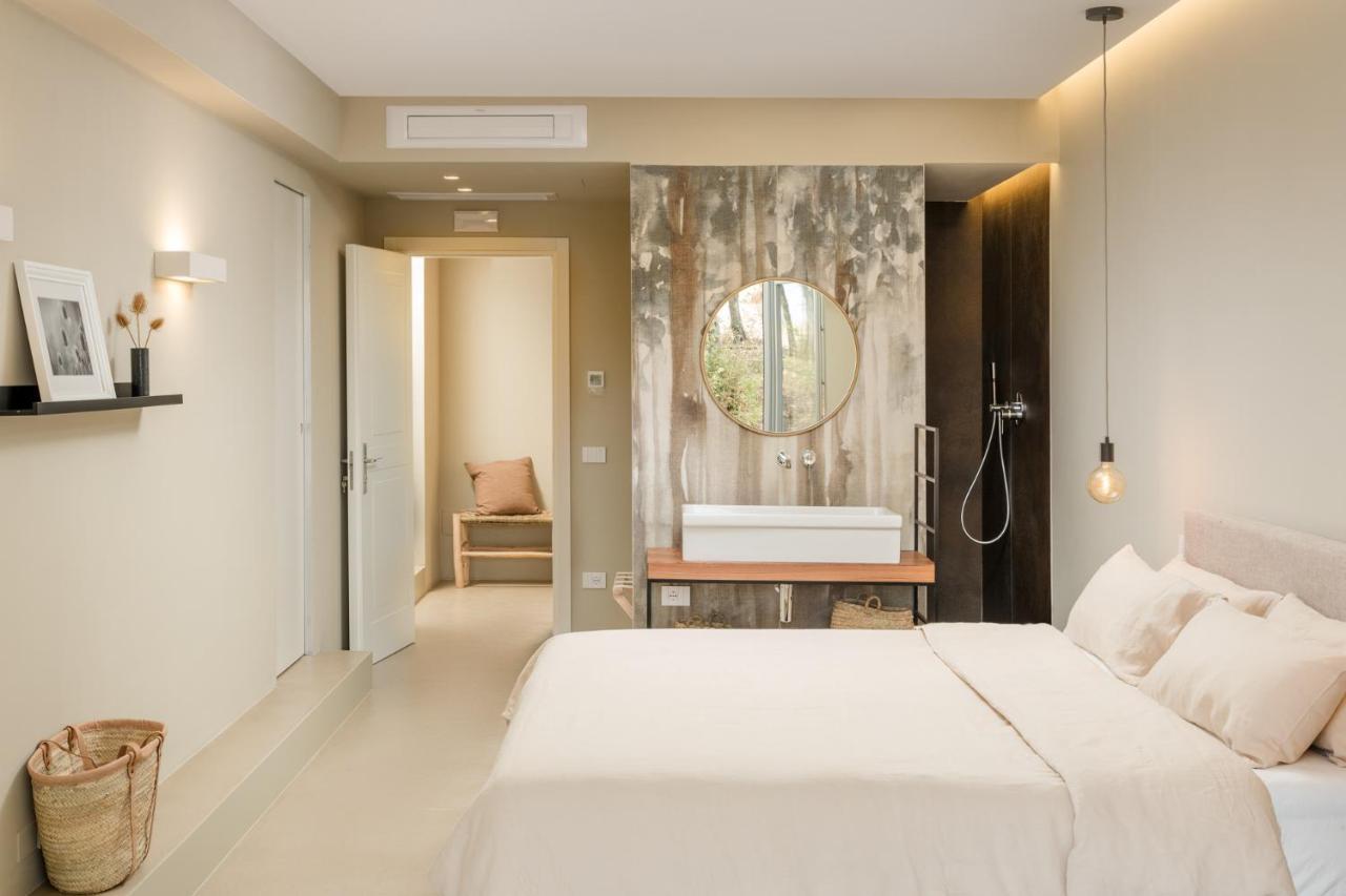 Casale Tre Gelsi Bed & Breakfast ชินโกลิ ภายนอก รูปภาพ