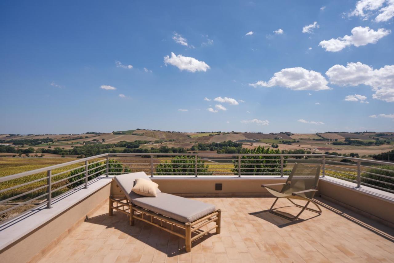 Casale Tre Gelsi Bed & Breakfast ชินโกลิ ภายนอก รูปภาพ