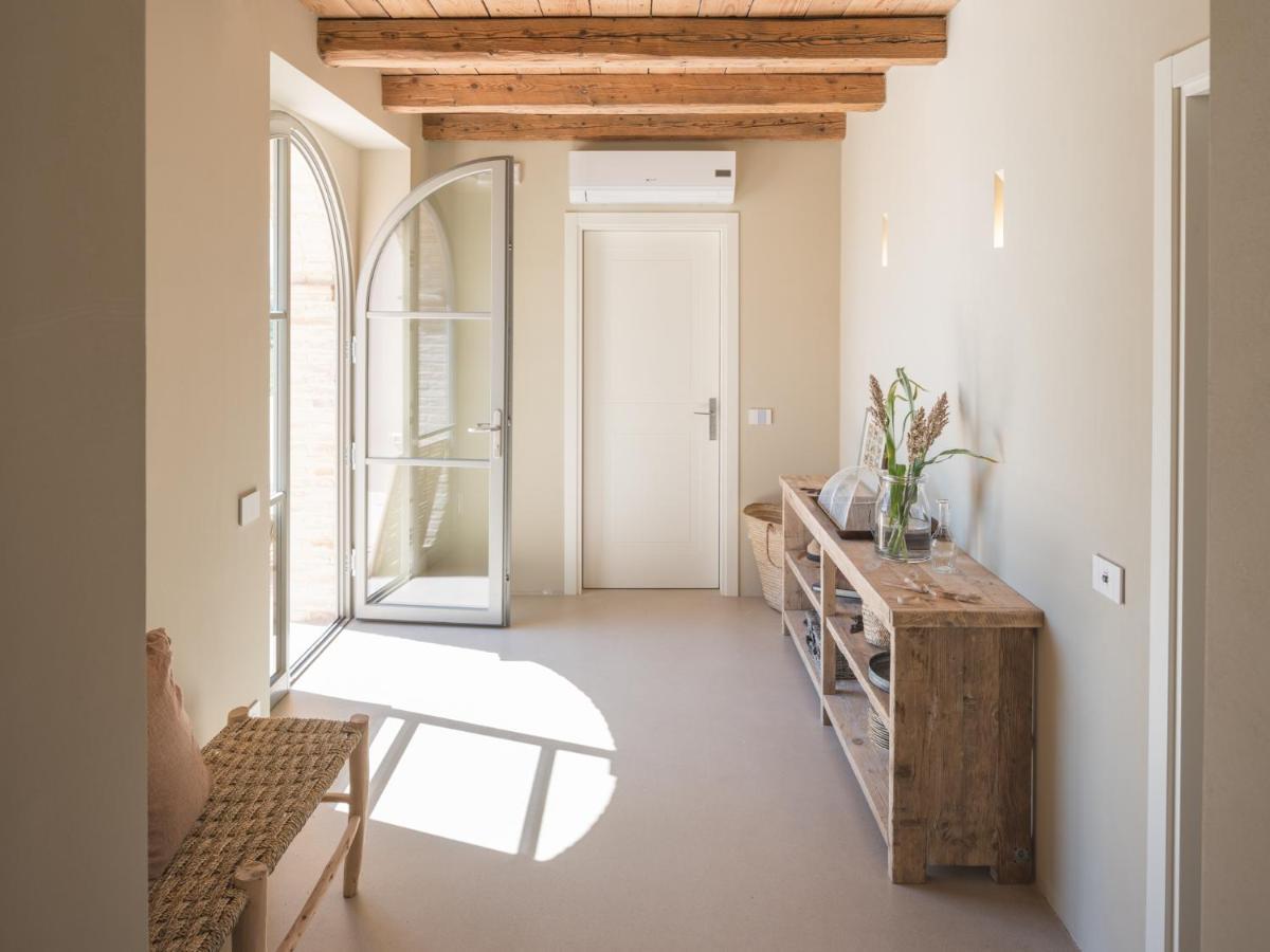 Casale Tre Gelsi Bed & Breakfast ชินโกลิ ภายนอก รูปภาพ